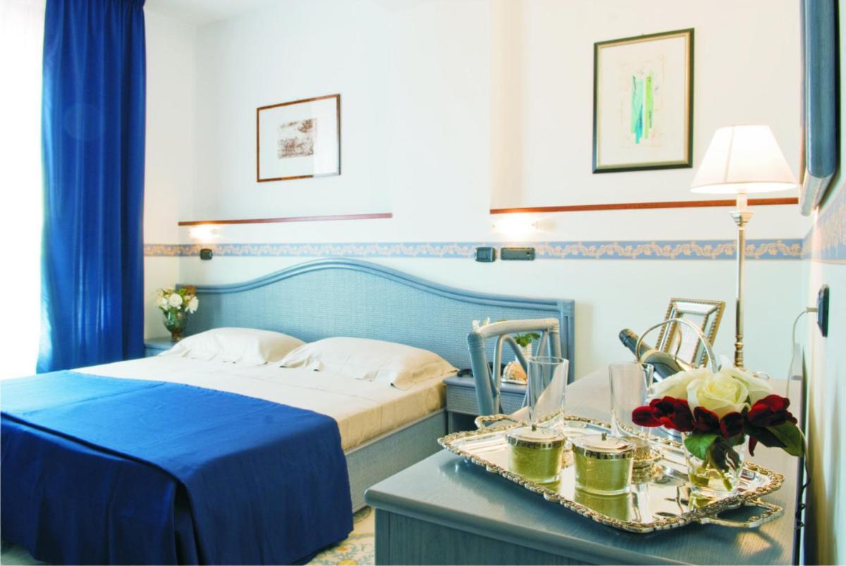 Hotel Stella Maris Casal Velino Extérieur photo