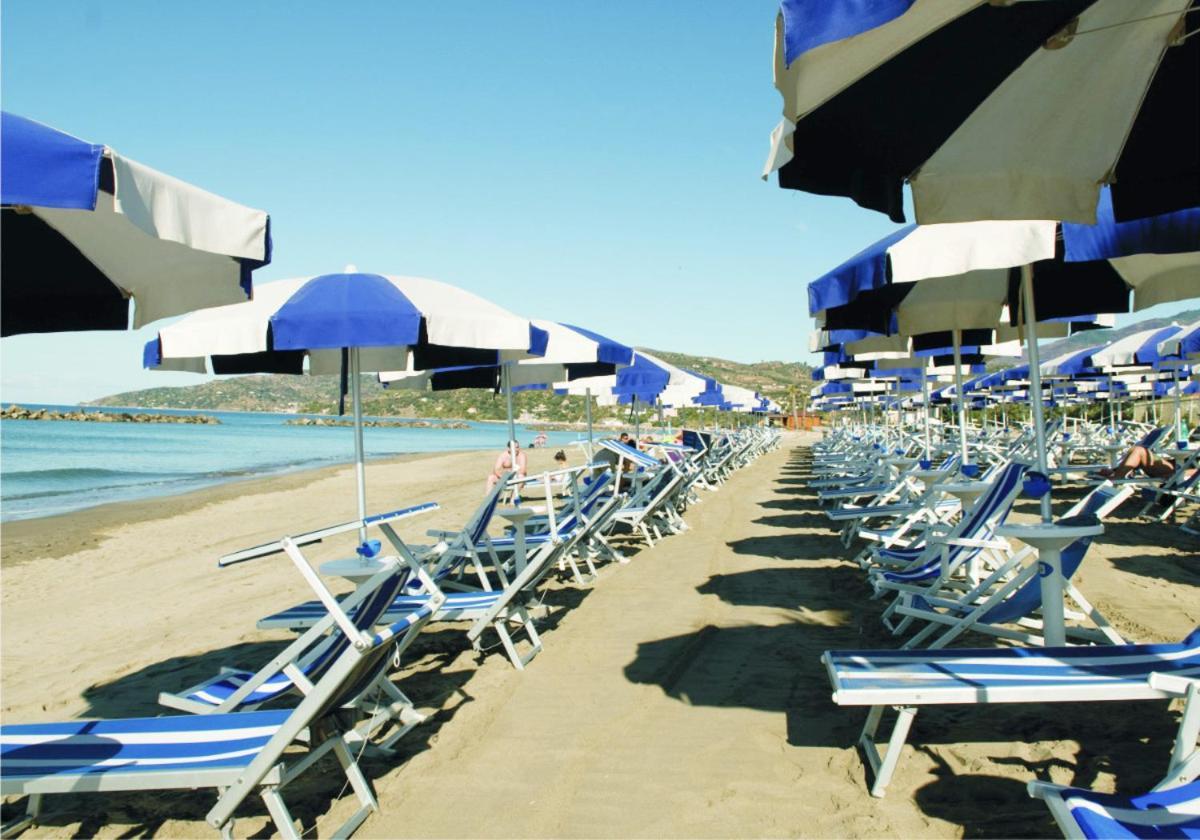 Hotel Stella Maris Casal Velino Extérieur photo